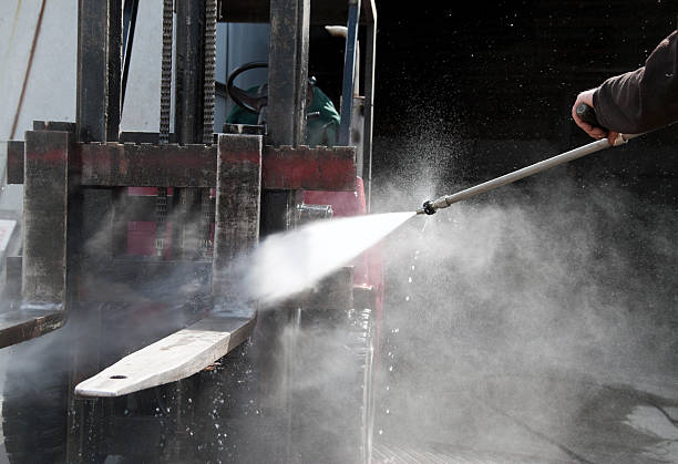 Best Pool Deck Cleaning in Baldn, WI
